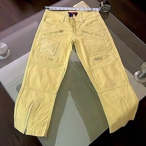 Yellow cropped cargo jeans BCBG maxazria capri zipper calf low rise almost new